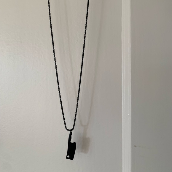 VITALY BUTCHER NECKLACE - Picture 3 of 4